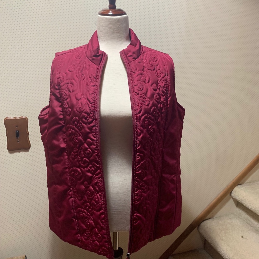 Quilted Zipper Vest